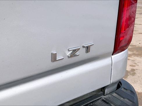 Used 2020 Chevrolet Silverado 2500 LTZ w/ LTZ Texas Edition image 11