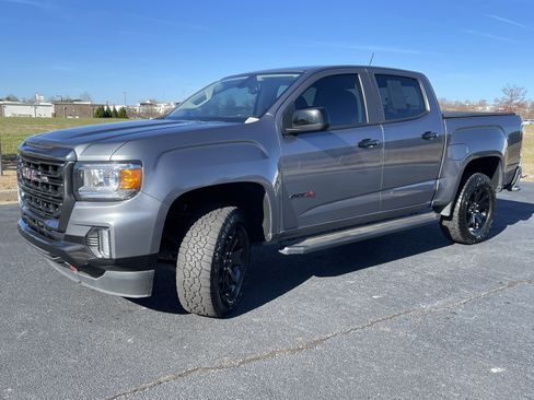 Used 2022 GMC Canyon AT4 image 5