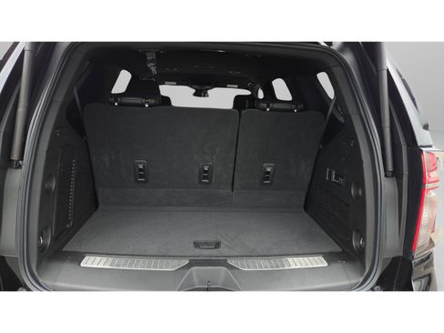 Used 2023 Chevrolet Tahoe Z71 w/ Luxury Package image 13