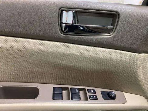Used 2010 Nissan Sentra 2.0 SL w/ Leather Pkg FWD image 39