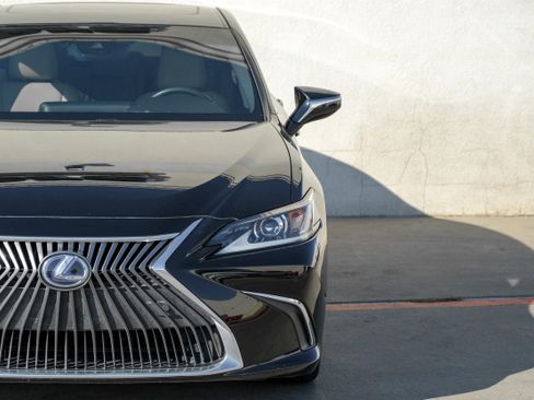 Used 2020 Lexus ES 300h 300h image 44