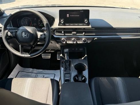 Certified 2025 Honda Civic Sport image 32