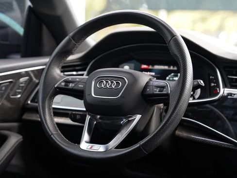 Used 2023 Audi SQ8 Prestige AWD/4WD image 31