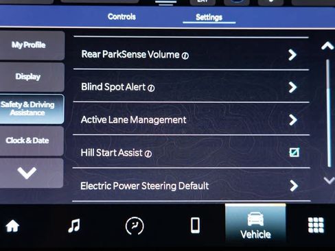 Used 2025 Jeep Grand Cherokee L Laredo w/ Trailer Tow Package AWD/4WD image 20