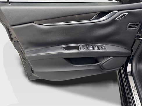 Used 2019 Maserati Ghibli image 31