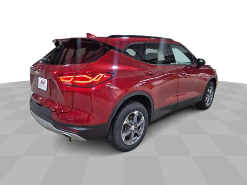 Certified 2024 Chevrolet Blazer LT w/ Convenience Package AWD/4WD image 9