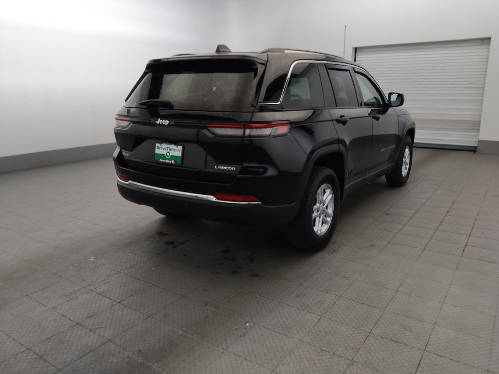 Used 2022 Jeep Grand Cherokee Laredo w/ Luxury Tech Group I AWD/4WD image 9