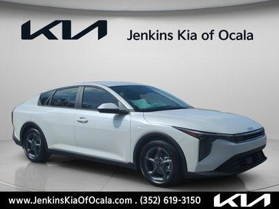 New 2026 Kia K4 LXS