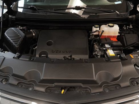 Used 2023 Chevrolet Traverse LT AWD/4WD image 41