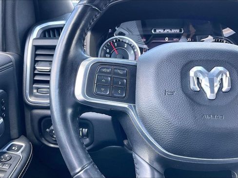 Used 2022 RAM 2500 Laramie w/ Night Edition AWD/4WD image 10