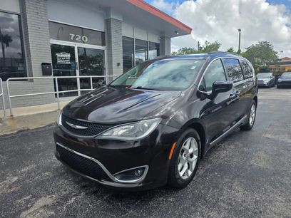 Used 2017 Chrysler Pacifica Touring-L
