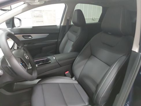 Certified 2025 Nissan Murano SL w/ Cargo Package AWD/4WD image 15