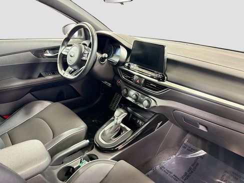 Used 2021 Kia Forte GT-Line image 27