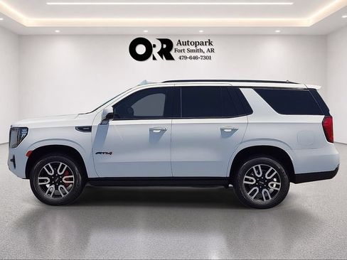 Used 2023 GMC Yukon AT4 w/ AT4 Premium Package AWD/4WD image 3