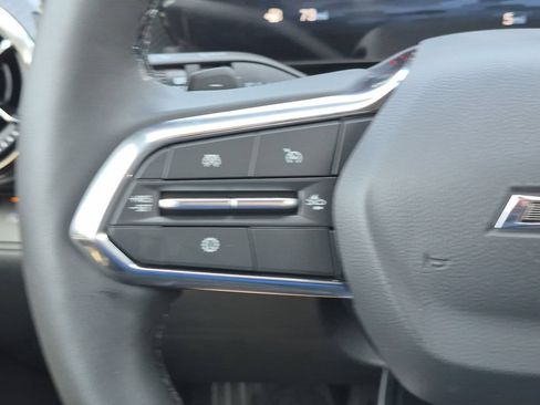 New 2026 Chevrolet Equinox LT w/ Midnight Edition FWD image 11