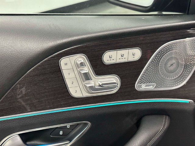 Used 2020 Mercedes-Benz GLS 450 4MATIC image 26
