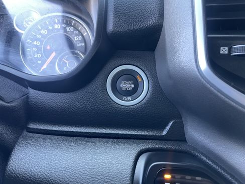 Used 2019 RAM 1500 Big Horn image 37