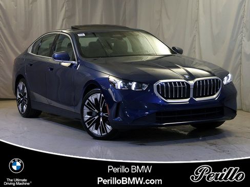 Used 2026 BMW 540i xDrive AWD/4WD image 1