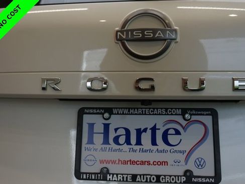 Used 2022 Nissan Rogue SV w/ SV Premium Package image 81