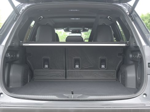 Certified 2025 Subaru Forester Touring AWD/4WD image 35