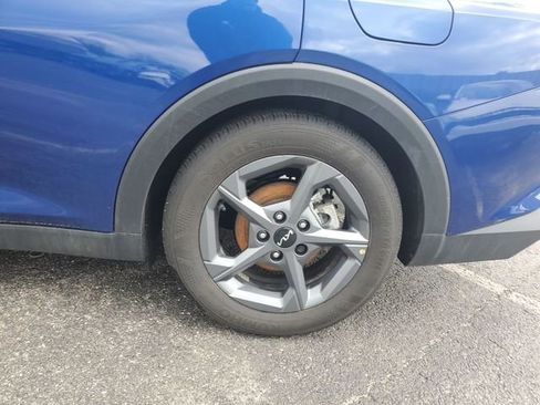 New 2025 Kia K4 LXS image 5