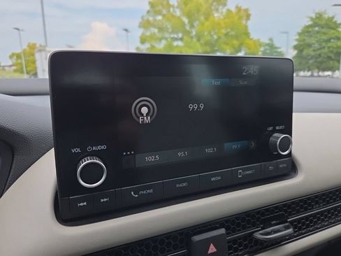 Used 2025 Honda HR-V LX image 31