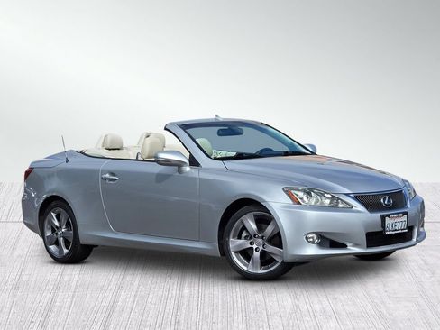Used 2010 Lexus IS 250C RWD image 3