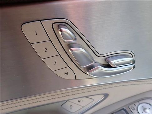 Used 2015 Mercedes-Benz C 300 4MATIC Sedan image 9