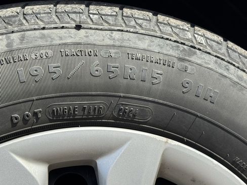 Used 2020 Kia Forte FE image 10