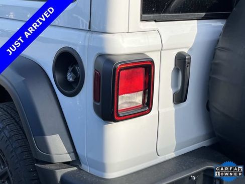 Certified 2025 Jeep Wrangler Unlimited Sport AWD/4WD image 11