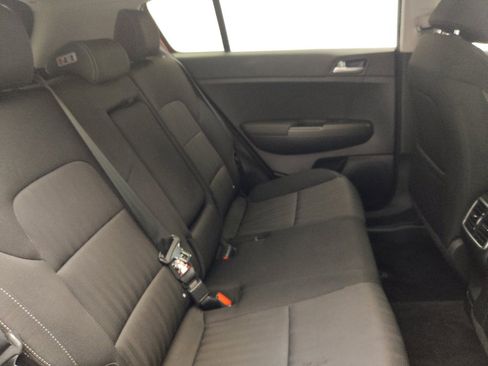 Used 2019 Kia Sportage LX AWD/4WD image 19