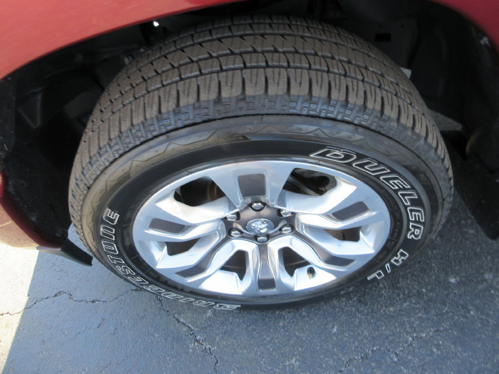 Used 2019 RAM 1500 Limited AWD/4WD image 16