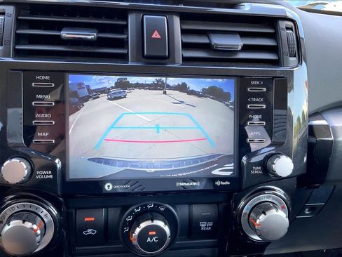 Used 2023 Toyota 4Runner TRD Off-Road AWD/4WD image 28
