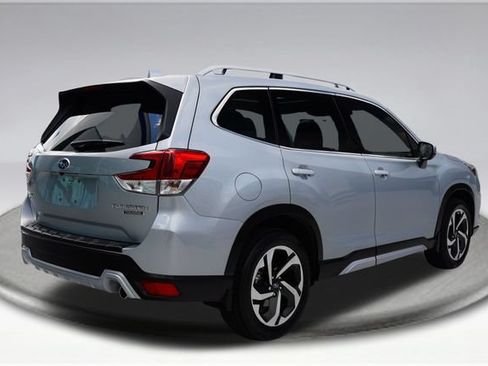 Used 2023 Subaru Forester Touring AWD/4WD image 14