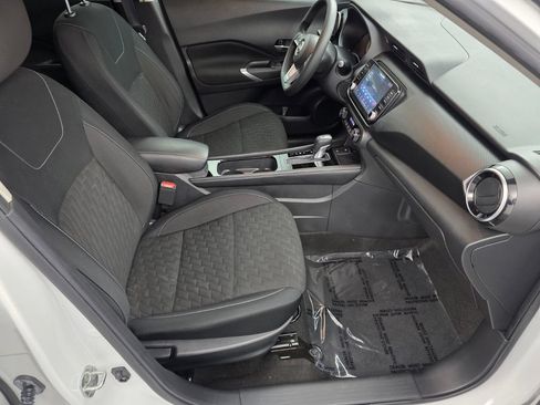 Used 2022 Nissan Kicks SV FWD image 25