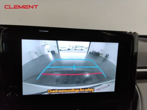 Used 2024 Toyota Corolla Cross L image 22