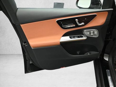 Certified 2026 Mercedes-Benz GLC 300 4MATIC image 18