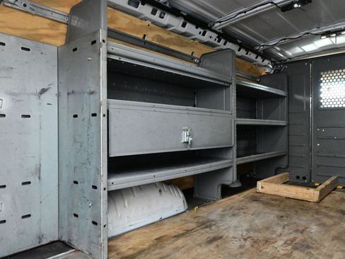 Used 2019 Chevrolet Express 3500 w/ Driver Convenience Package image 15