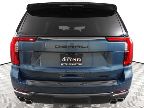 Used 2026 GMC Yukon Denali Ultimate AWD/4WD image 6