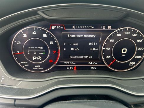 Used 2018 Audi Q5 2.0T Premium Plus w/ Premium Plus Package AWD/4WD image 13