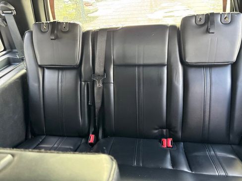 Used 2016 Lincoln Navigator Select image 12