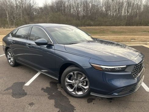 Used 2024 Honda Accord EX image 2