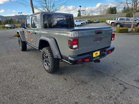 Used 2023 Jeep Gladiator Rubicon w/ Cold Weather Group image 4