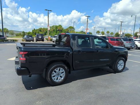 Certified 2023 Nissan Frontier SV w/ SV Premium Package RWD image 5