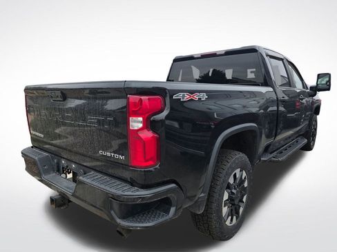 Used 2020 Chevrolet Silverado 2500 Custom w/ Custom Value Package AWD/4WD image 7