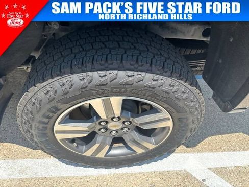 Used 2015 Chevrolet Colorado LT w/ Luxury Package AWD/4WD image 7