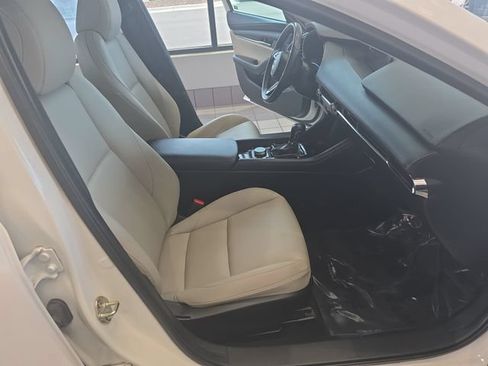 Used 2023 MAZDA MAZDA3 s FWD image 18