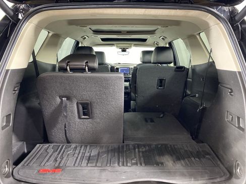 Certified 2023 GMC Acadia Denali w/ Black Diamond Edition image 27