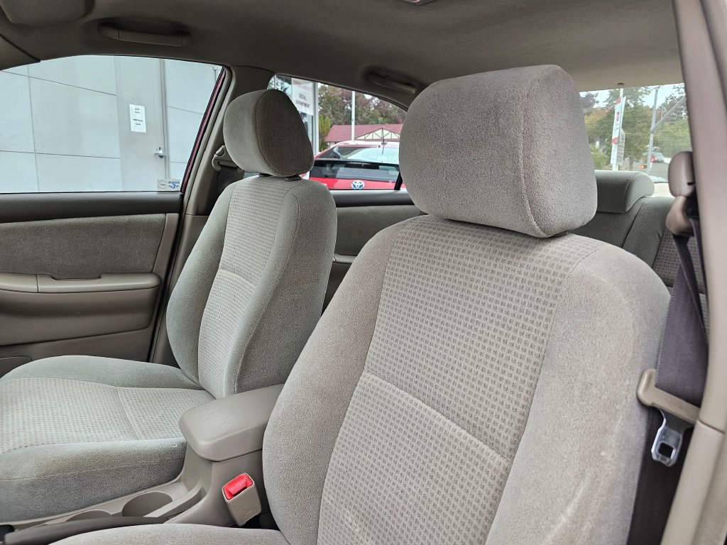 Used 2005 Toyota Corolla CE FWD image 20