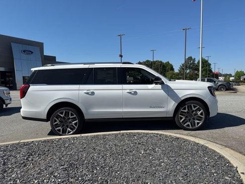 New 2026 Ford Expedition Max Platinum image 12